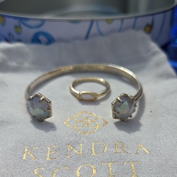 Kendra Scott Jewelry - Kendra Scott Iridescent Gold Bracelet and Ring Set